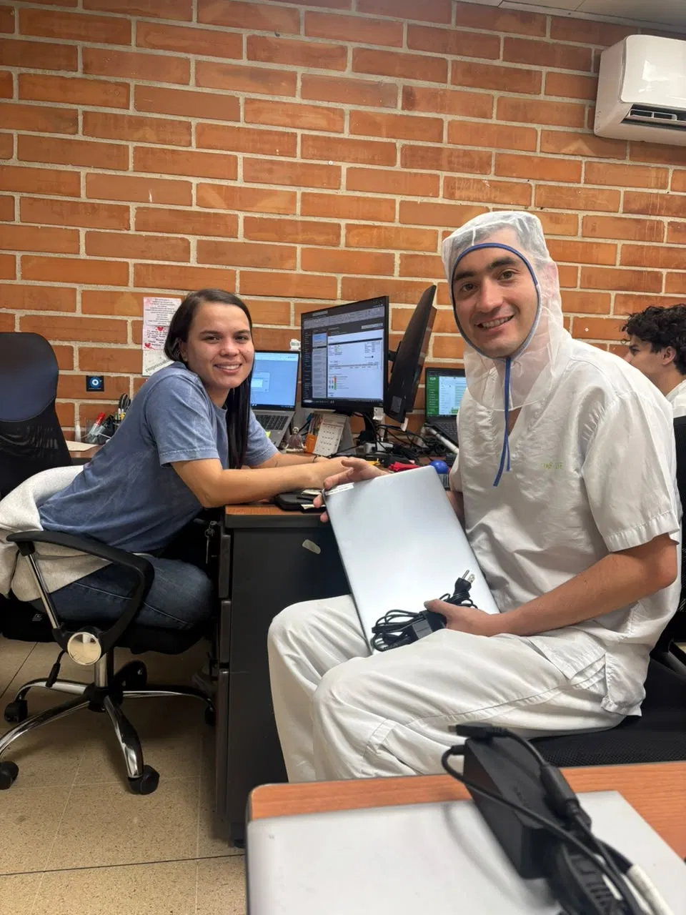 Entrega de equipos - evidencia 1